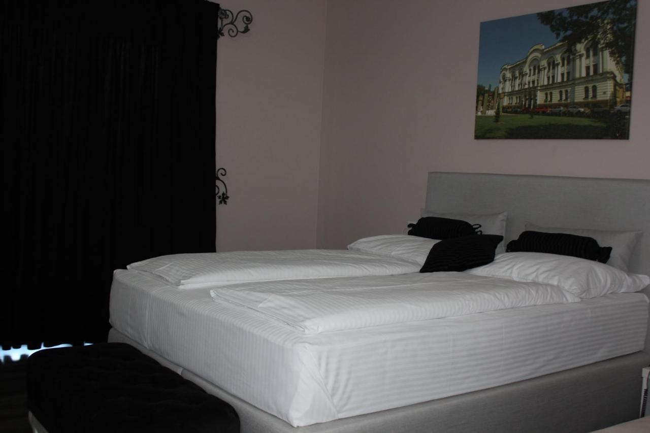 Hotel Bakarni Lonac บริชโก ภายนอก รูปภาพ